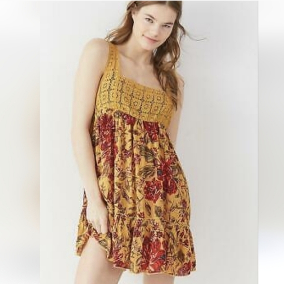 URBAN OUTFITTERS - Mustard Floral Crochet Mini Dress - Picture 1 of 11